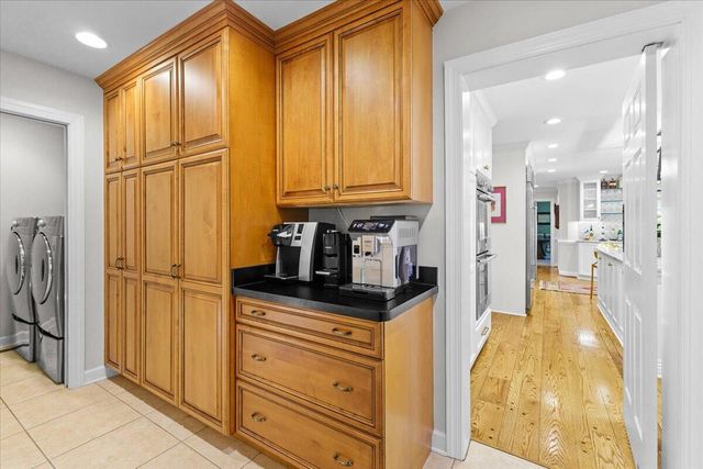 6522 Fairway Forest DR, Roanoke, VA 24018