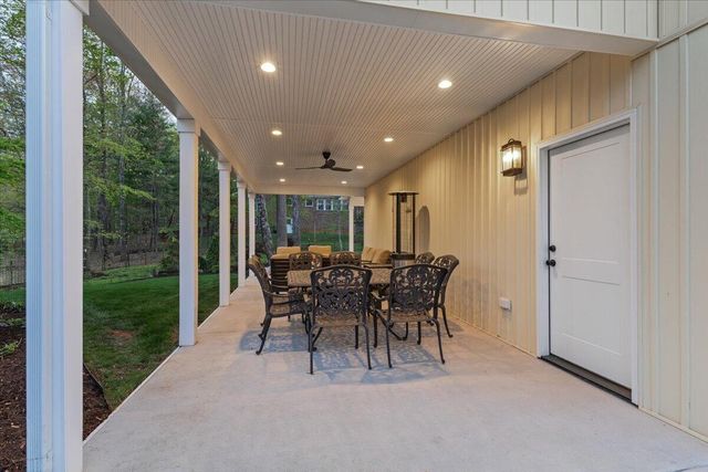 6522 Fairway Forest DR, Roanoke, VA 24018