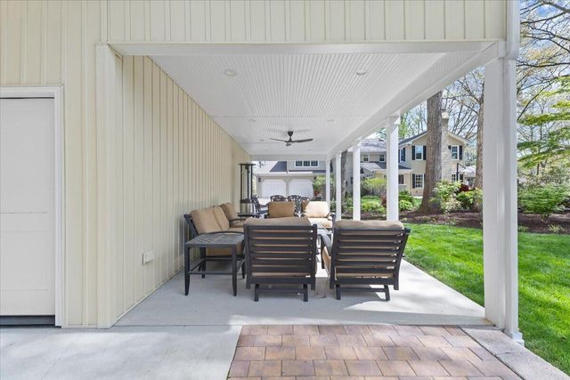 6522 Fairway Forest DR, Roanoke, VA 24018