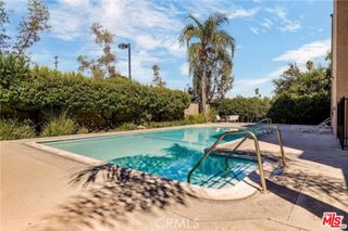 6815 Remmet Avenue 310, Canoga Park, CA 91303