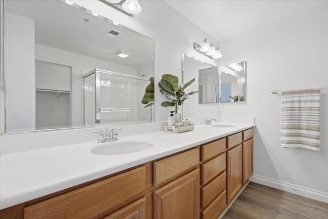 13051 Evening Creek Dr S 49, San Diego, CA 92128