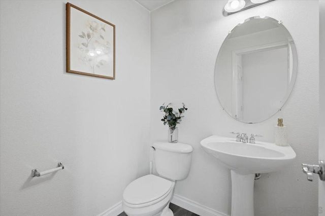 13051 Evening Creek Dr S 49, San Diego, CA 92128