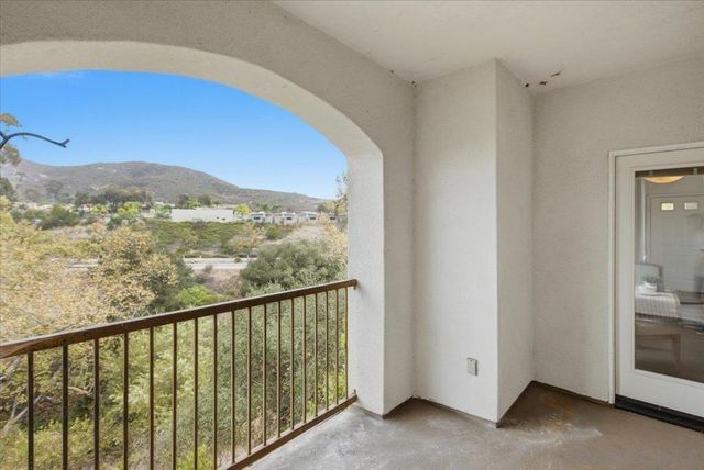 13051 Evening Creek Dr S 49, San Diego, CA 92128