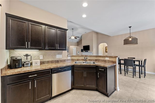 143 Lacey Lane, Aberdeen, NC 28315