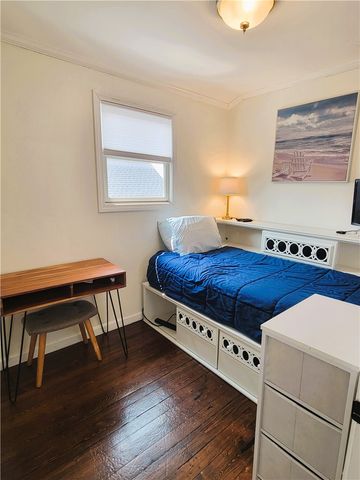 11 Hammond Street 3, Newport, RI 02840