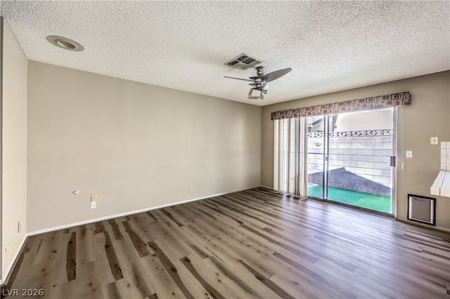 6813 War Eagle Circle, Las Vegas, NV 89108