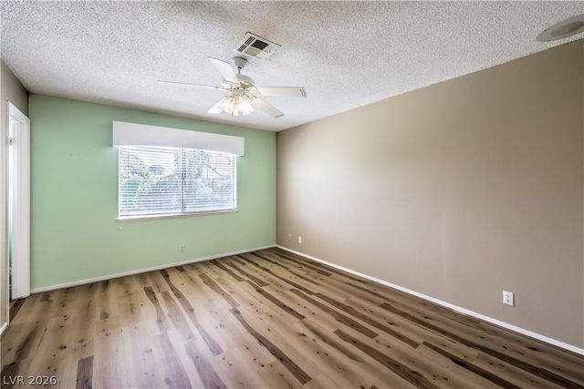 6813 War Eagle Circle, Las Vegas, NV 89108