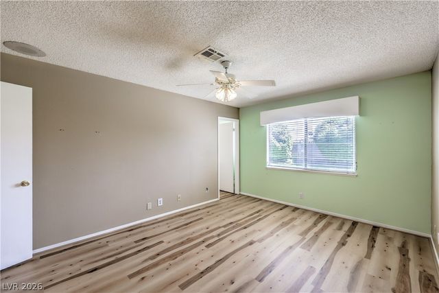 6813 War Eagle Circle, Las Vegas, NV 89108