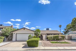 6813 War Eagle Circle, Las Vegas, NV 89108