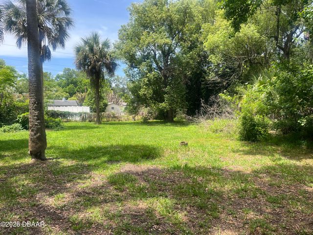 455 Brentwood Drive, Daytona Beach, FL 32117