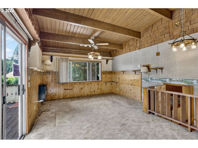 8835 Se REGENTS Dr, Milwaukie, OR 97222