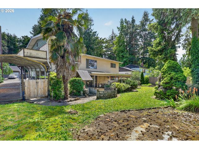 8835 Se REGENTS Dr, Milwaukie, OR 97222
