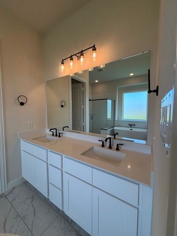 6451 Dalyn Drive, Midlothian, TX 76065