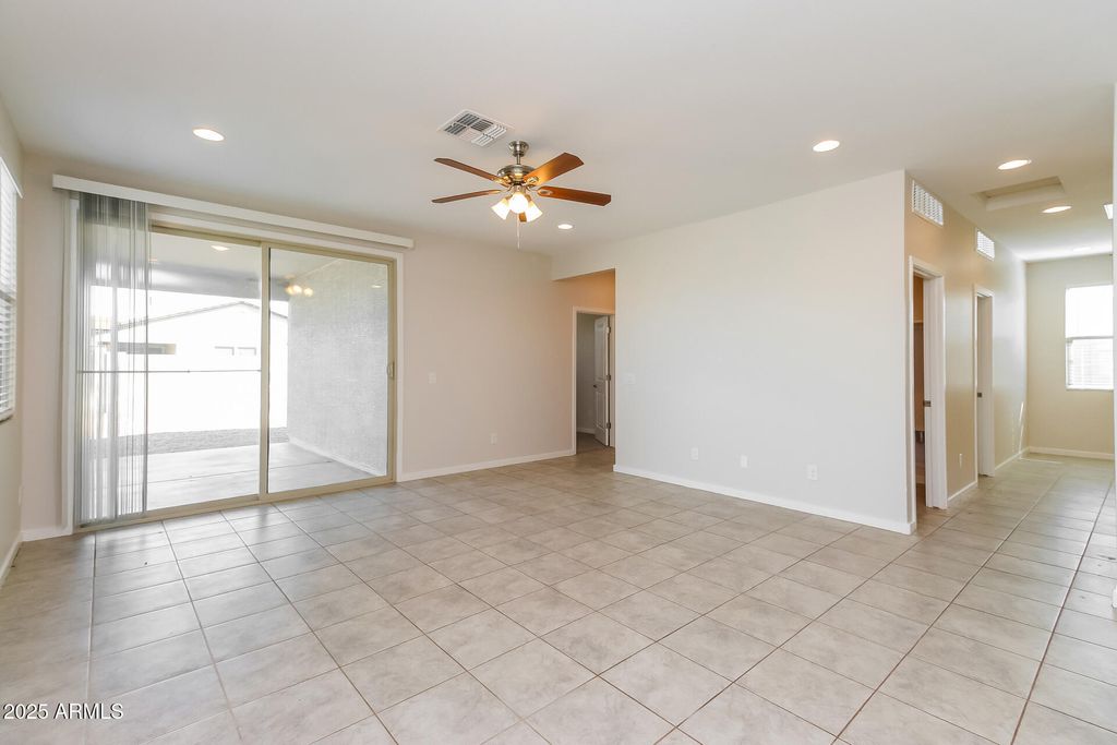 4556 E HACKNEY Road, San Tan Valley, AZ 85140 — photo 2