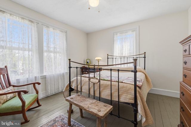 1268 ASHBOURNE RD, Elkins Park, PA 19027