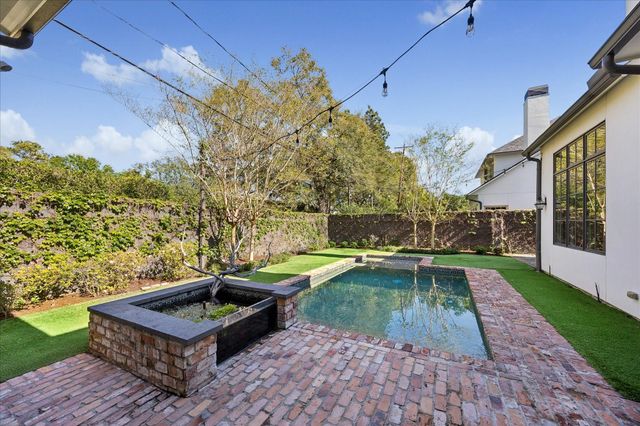 2117 Maconda Lane, Houston, TX 77027