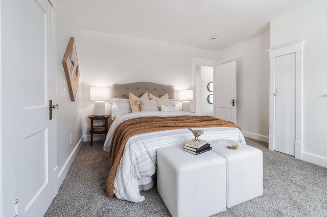 401 Rose Avenue E, Saint Paul, MN 55130