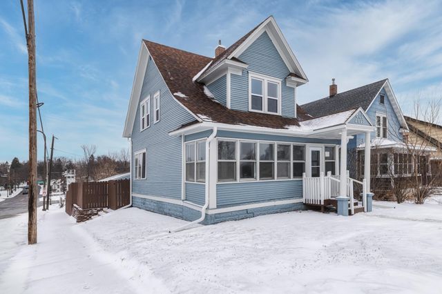 401 Rose Avenue E, Saint Paul, MN 55130