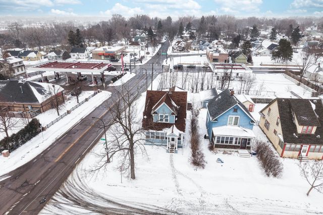 401 Rose Avenue E, Saint Paul, MN 55130