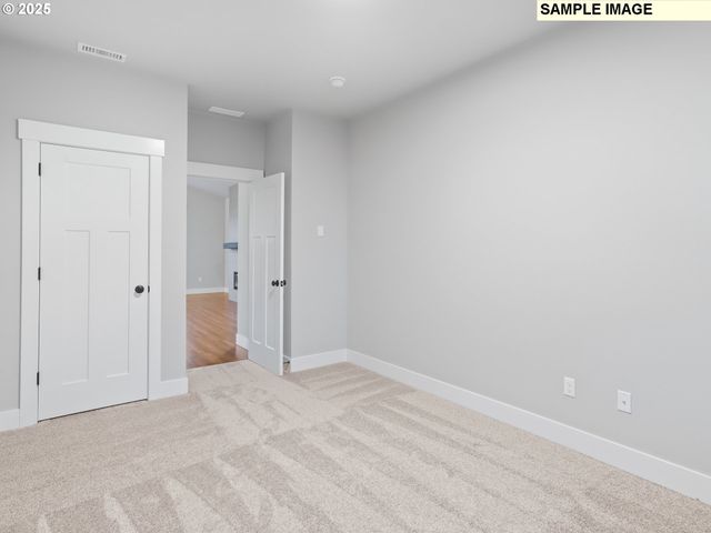 2240 E OTTER Loop 52, La Center, WA 98629