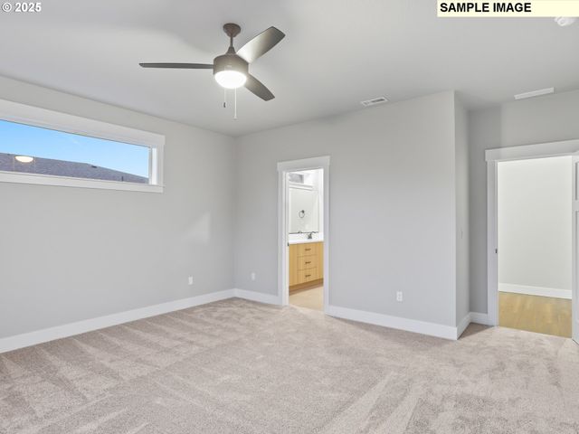 2240 E OTTER Loop 52, La Center, WA 98629