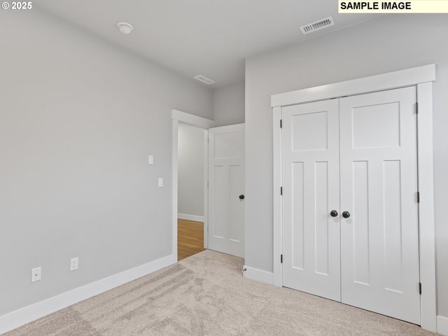 2240 E OTTER Loop 52, La Center, WA 98629