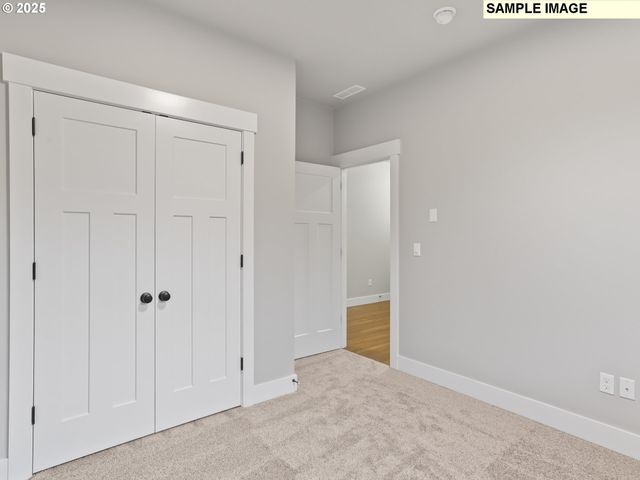 2240 E OTTER Loop 52, La Center, WA 98629
