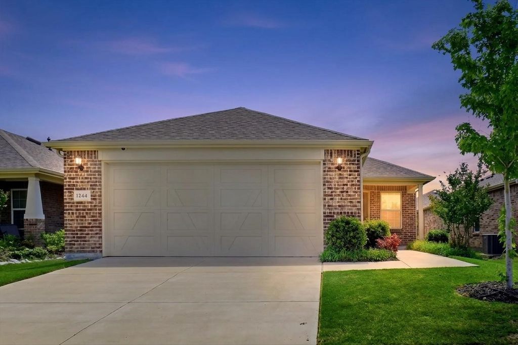 1244 Eagle Lane, Little Elm, TX 76227