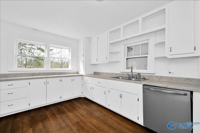 1351 Goehler Road SE, Cullman, AL 35055