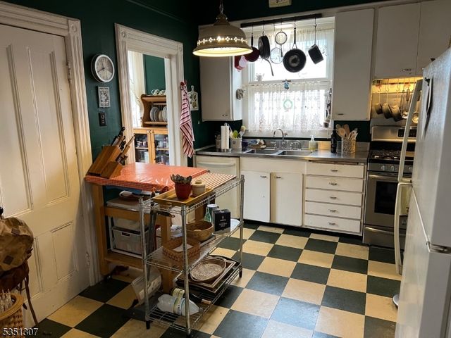 826 Wallberg Ave, Westfield Town, NJ 07090