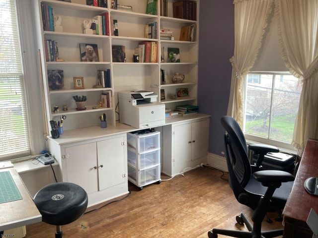 826 Wallberg Ave, Westfield Town, NJ 07090
