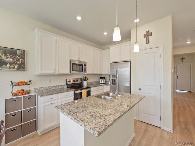924 Peach Leaf Lane, Elizabeth, CO 80107