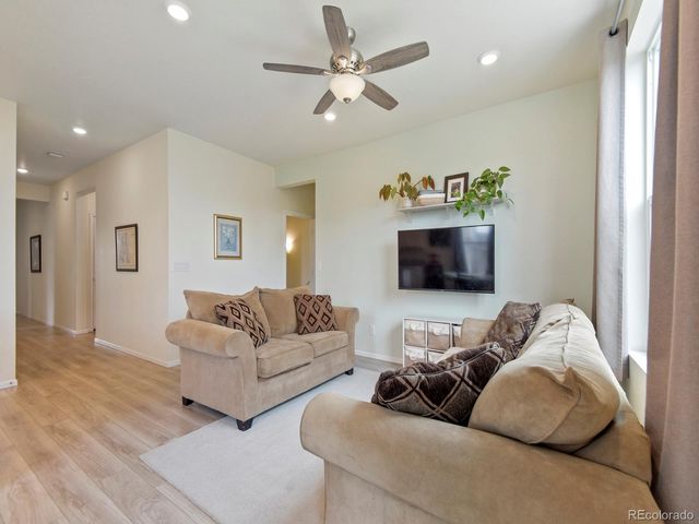 924 Peach Leaf Lane, Elizabeth, CO 80107