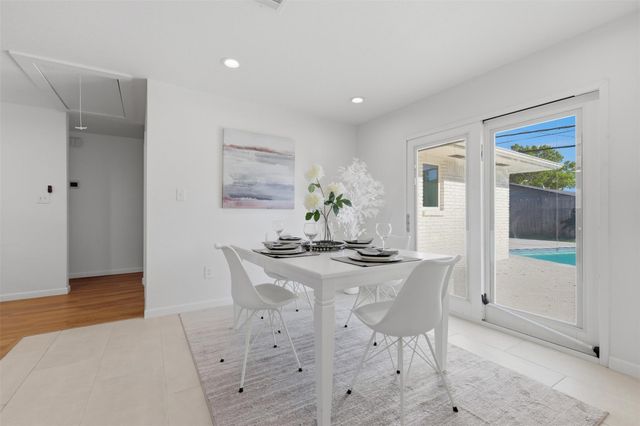 5221 Libbey Lane, Houston, TX 77092