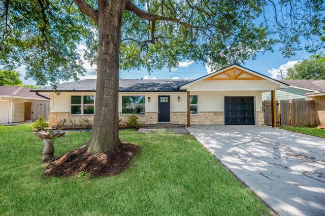 5221 Libbey Lane, Houston, TX 77092