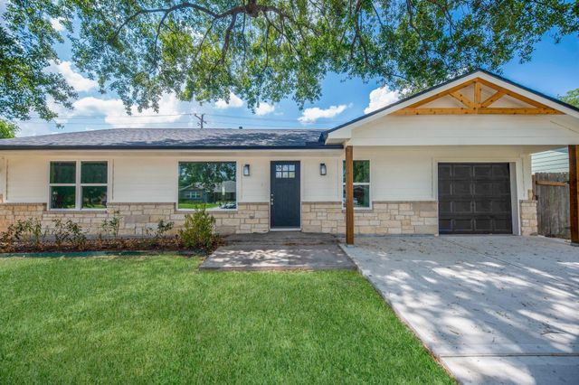 5221 Libbey Lane, Houston, TX 77092