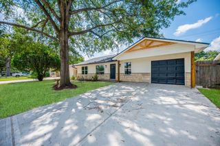 5221 Libbey Lane, Houston, TX 77092