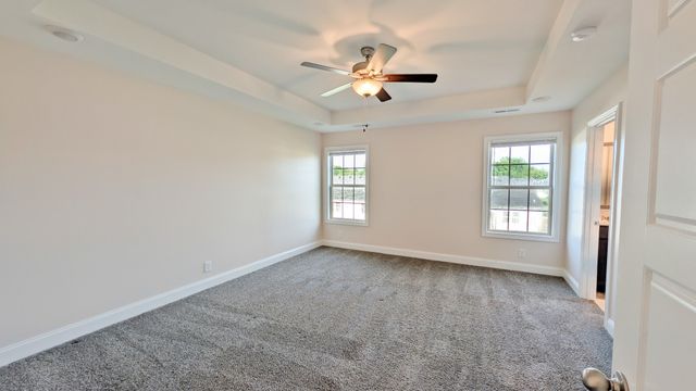1061 Dublin Dr, Clarksville, TN 37042