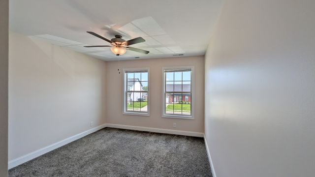 1061 Dublin Dr, Clarksville, TN 37042