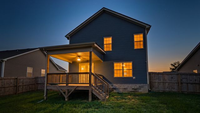 1061 Dublin Dr, Clarksville, TN 37042
