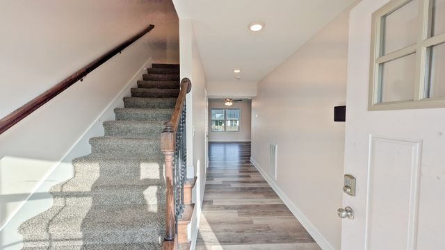 1061 Dublin Dr, Clarksville, TN 37042
