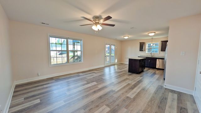 1061 Dublin Dr, Clarksville, TN 37042