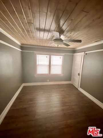 4414 S Van Ness Avenue, Los Angeles, CA 90062