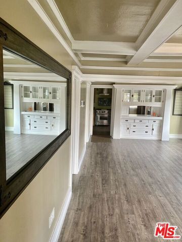 4414 S Van Ness Avenue, Los Angeles, CA 90062