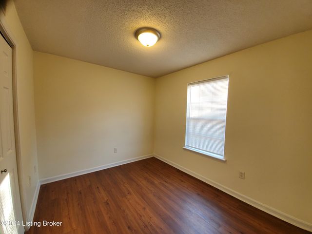 6418 Venango Dr, 1, Louisville, KY 40258