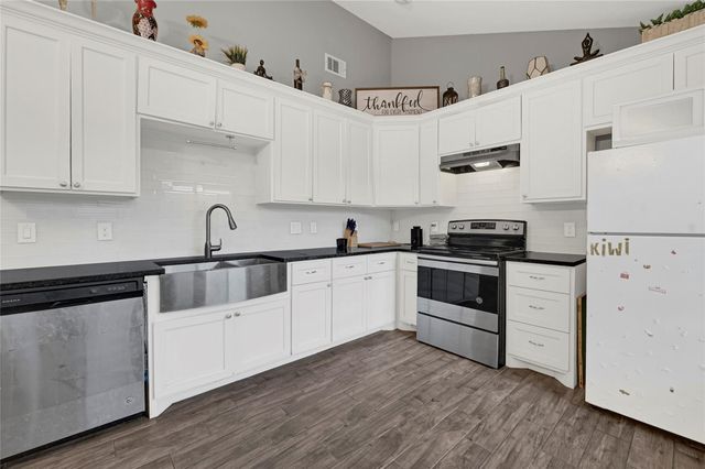 3018 Windy Royal Drive, Houston, TX 77045