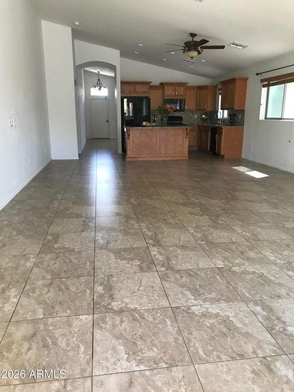 37012 W Leonessa Avenue, Maricopa, AZ 85138 — photo 3