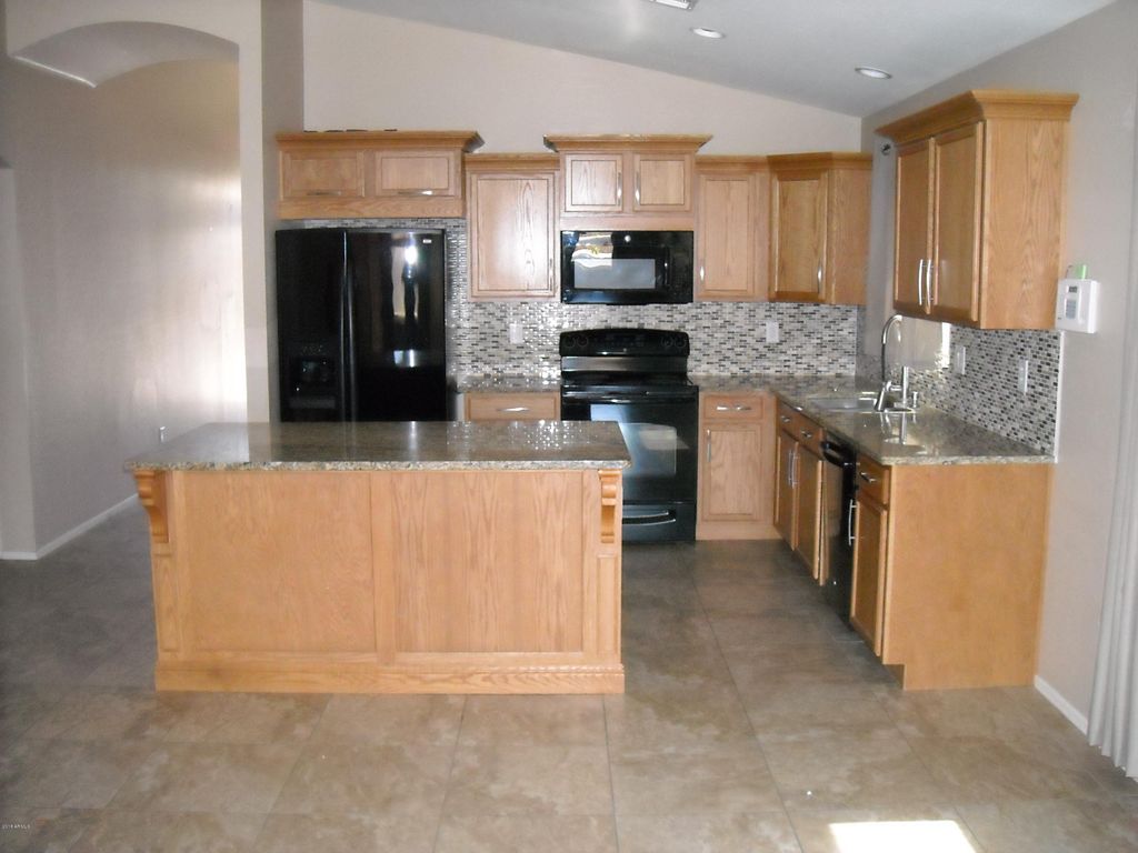 37012 W Leonessa Avenue, Maricopa, AZ 85138 — photo 5