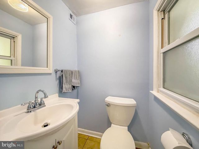 9965 HARDY RD, Philadelphia, PA 19115