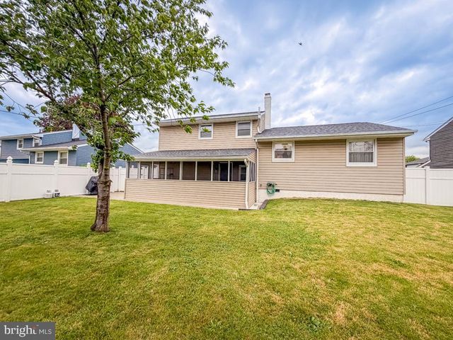 9965 HARDY RD, Philadelphia, PA 19115